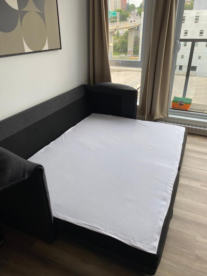 Condo Mid-Century Modern Style - Pool/Terrace Квебек Екстериор снимка
