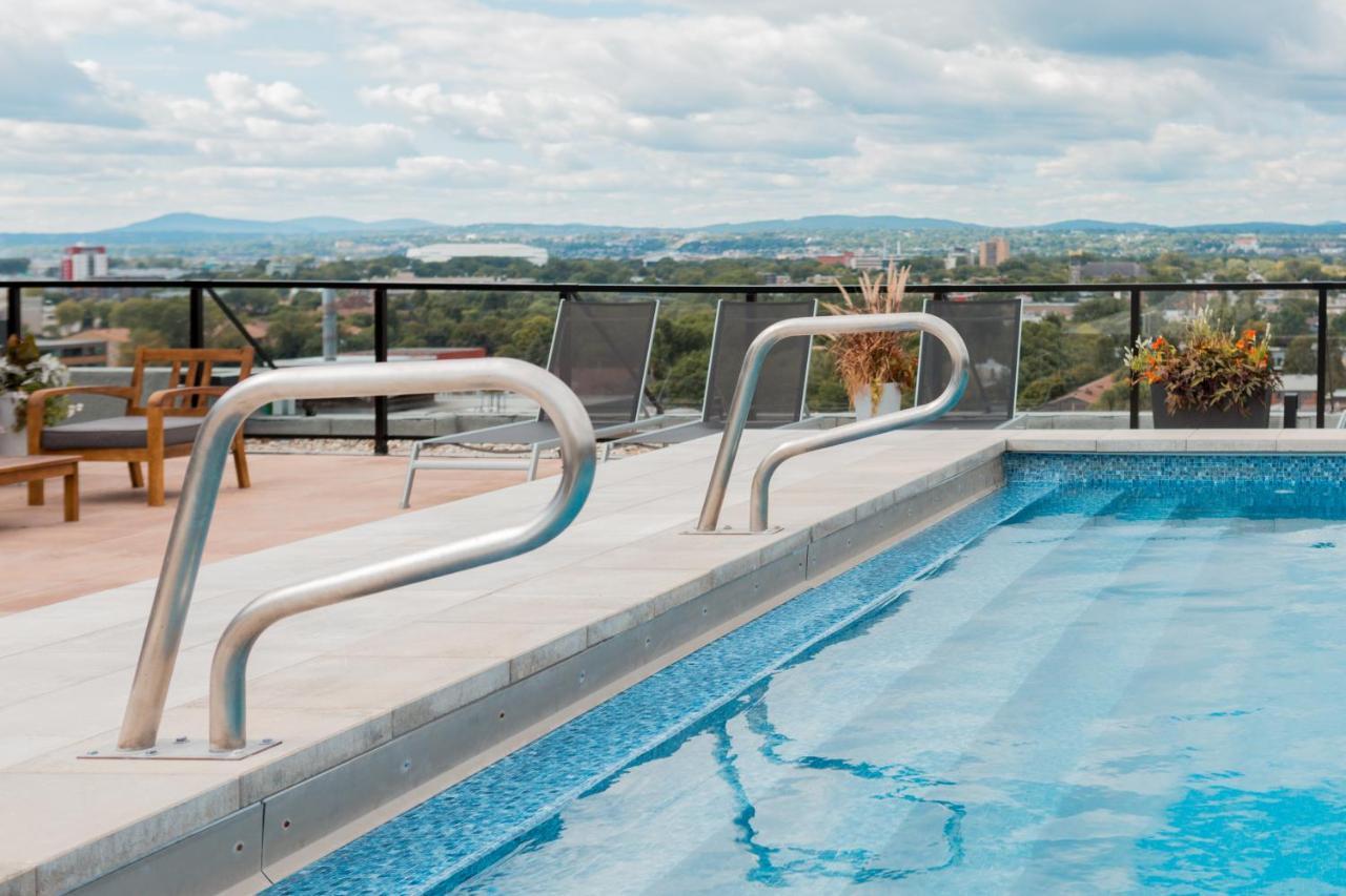 Condo Mid-Century Modern Style - Pool/Terrace Квебек Екстериор снимка